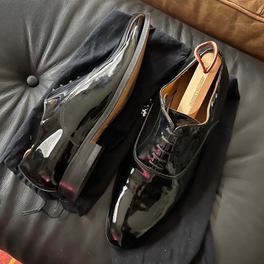 Hawes and Curtis Tuxedo shoes